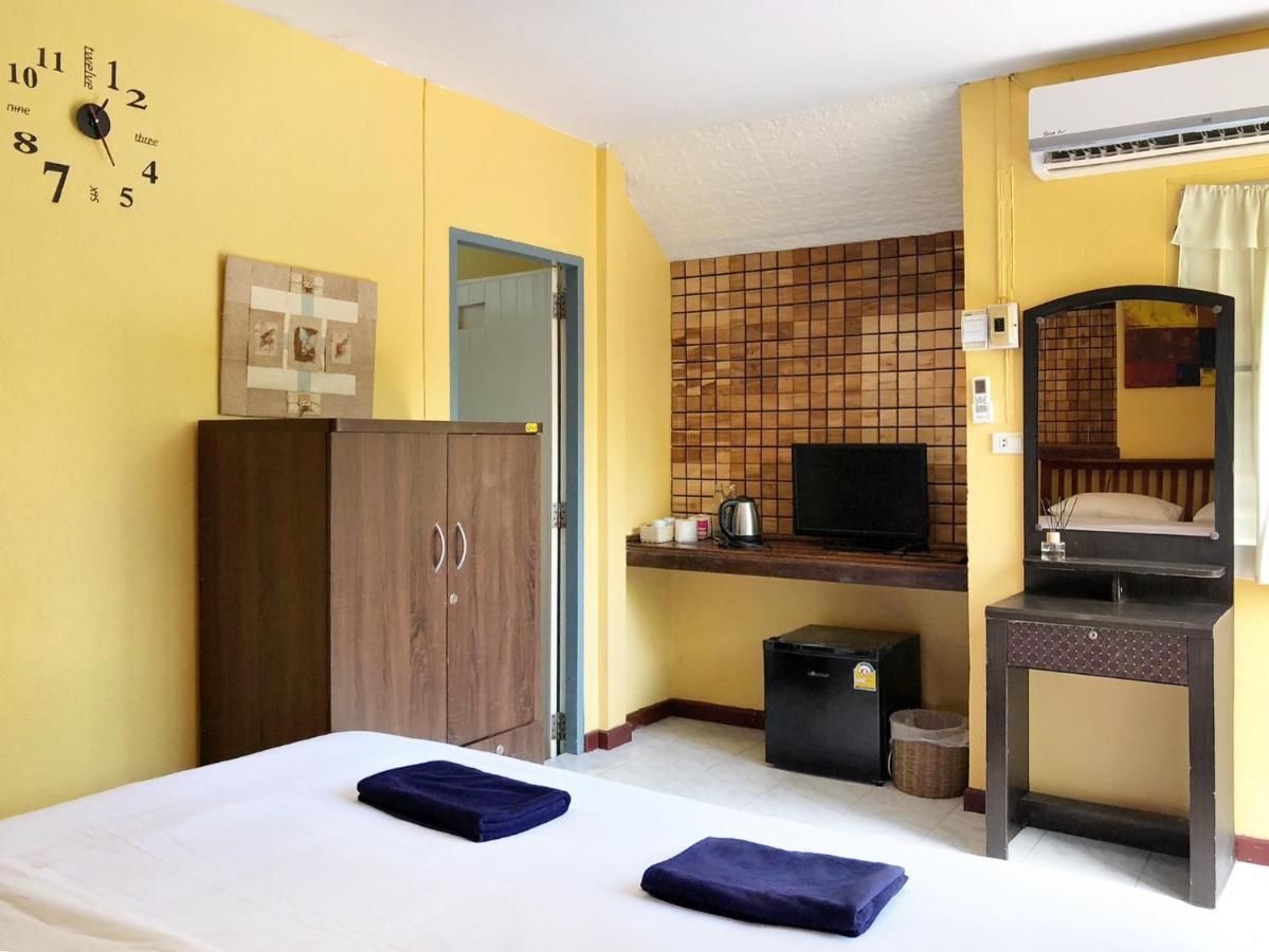 Blue Beach Resort Baanphakrimlay Ngoại thất bức ảnh