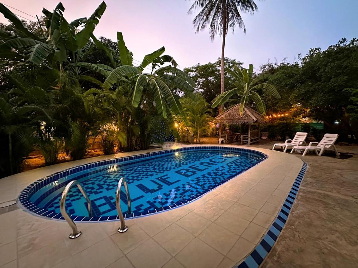Blue Beach Resort Baanphakrimlay Ngoại thất bức ảnh