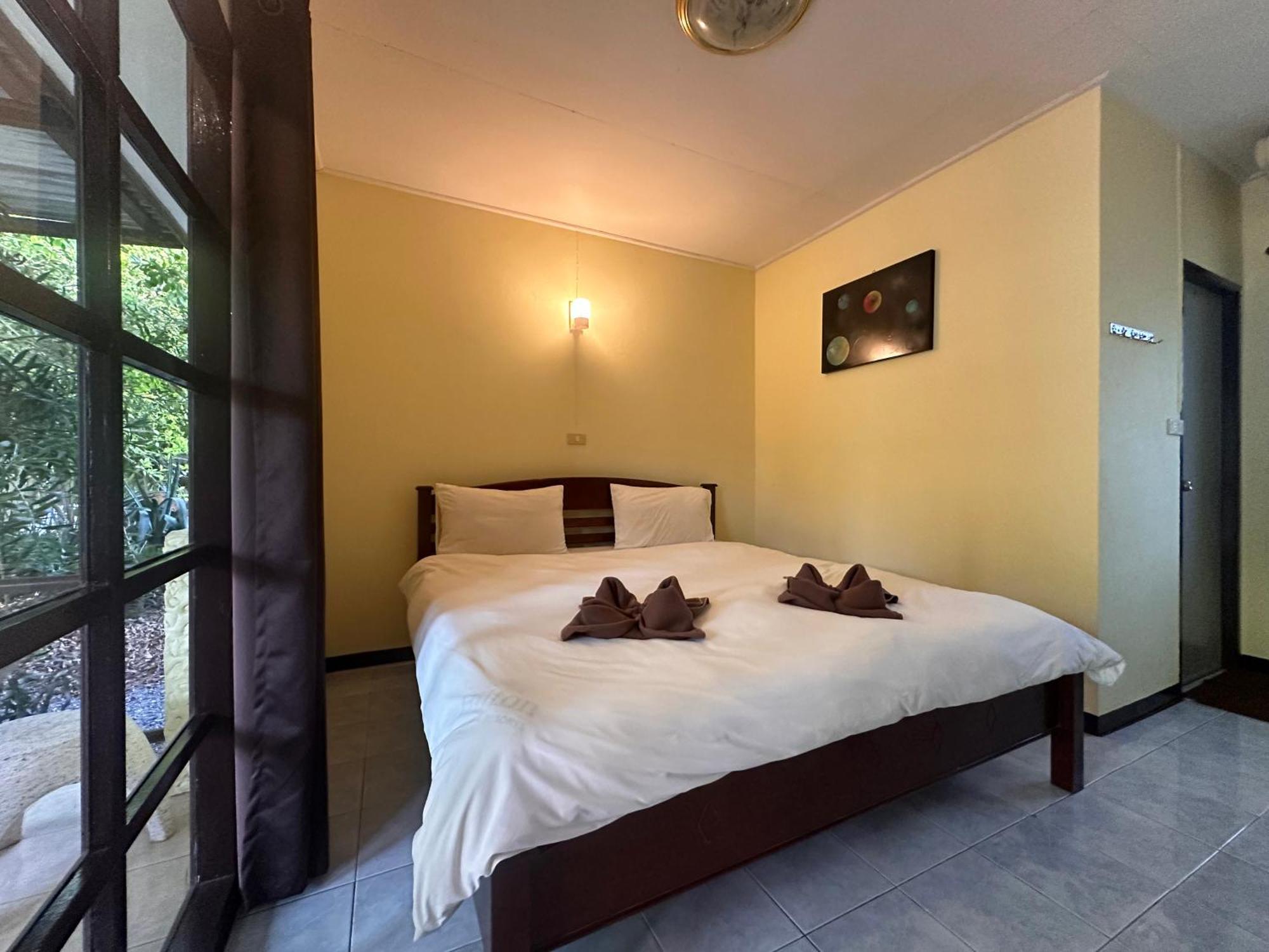 Blue Beach Resort Baanphakrimlay Ngoại thất bức ảnh