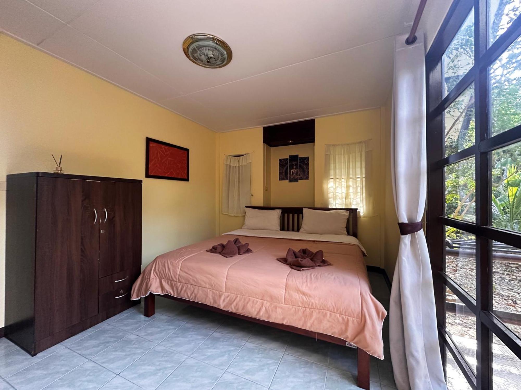 Blue Beach Resort Baanphakrimlay Ngoại thất bức ảnh
